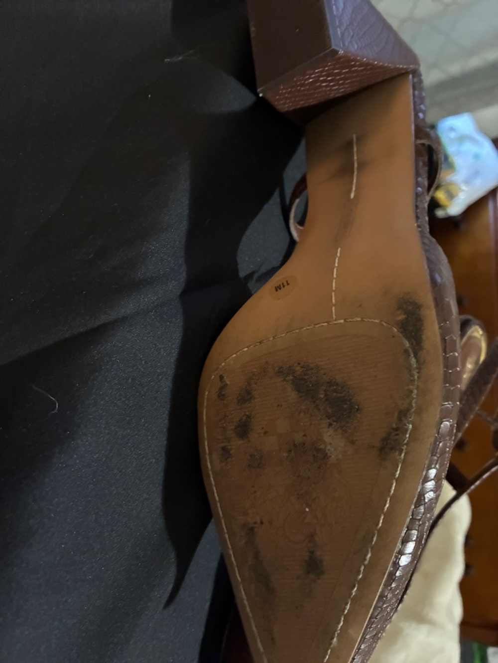 Vince Camuto Sindree Chocolate Pumps-Size 11 - Picture 2 of 4
